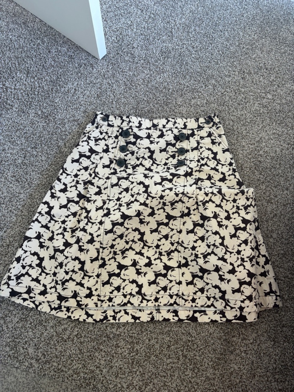 Merona Black and White Floral A-Line Skirt with Button Detail
